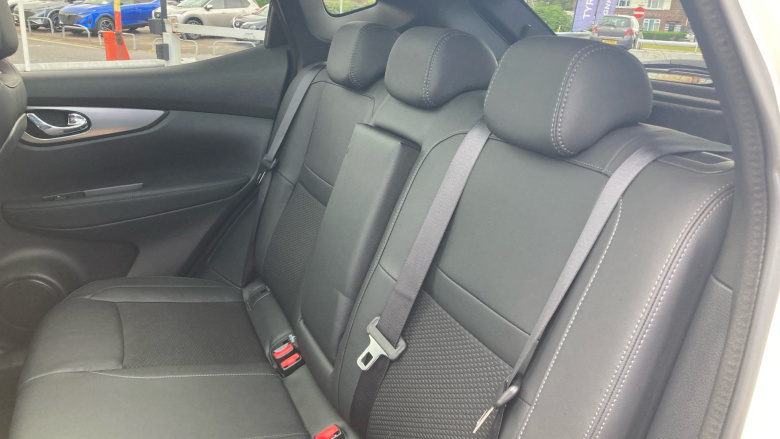 Nissan Qashqai 1.5 dCi 115 Tekna 5dr Diesel Hatchback